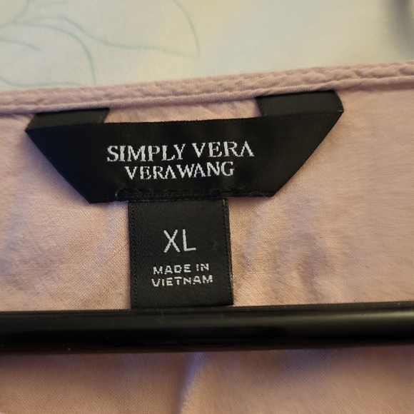 Flowy Shirt - Picture 2 of 2